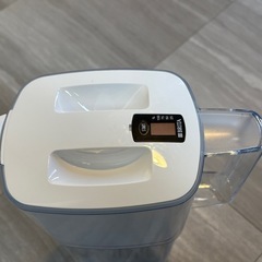 ブリタ ポット型浄水器＋新品フィルター8個セット すぐ使えます！【日本正規品】の画像