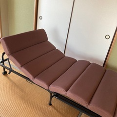電動リクライニングベットの画像