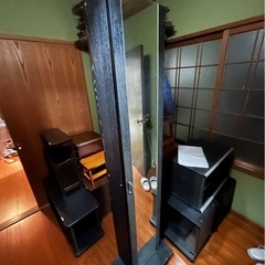 ミラー付き収納の画像