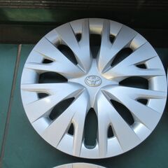 トヨタ純正 15インチホイールキャップ中古品の画像