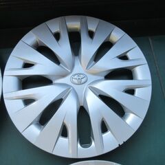 トヨタ純正 15インチホイールキャップ中古品の画像