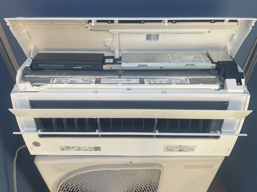 ?歳末特価　取付費込【製品安心保証付】TOSHIBA 最上級モデル　全自動掃除機機能2021年 2.5Kw 8-10畳