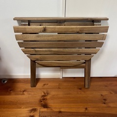 折りたたみガーデンテーブルの画像