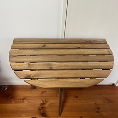 折りたたみガーデンテーブルの画像