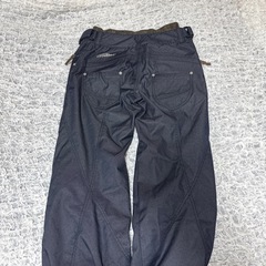 CHUR スノーボードパンツ デニム風 Mサイズの画像