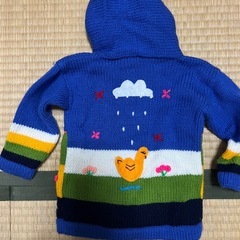 ニットの子供服の画像