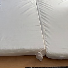 「取引中」セミダブルマットレスと敷布団のセットの画像