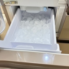 日立 475L 6ドア冷蔵庫の画像