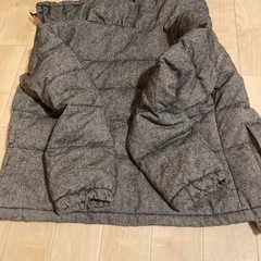 黒目のコートの画像