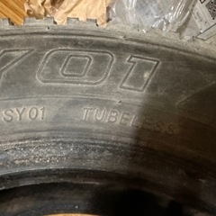 ヨコハマ　スタッドレスタイヤの画像