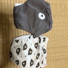 トレーニングパンツとスイムパンツの画像