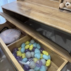 【美品】キッズ用デスク棚・収納付の画像