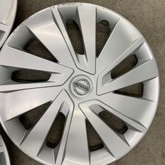 NISSAN純正ホイールキャップの画像