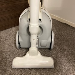 コード式掃除機　HITACHI製の画像