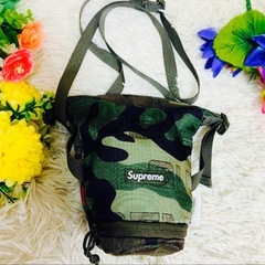 未使用✨SUPREME✨シュプリーム✨ショルダーポーチ✨迷彩✨バッグ✨カモフラ✨の画像