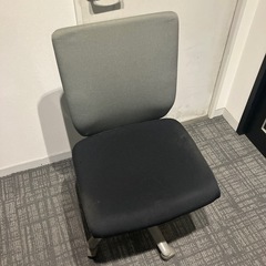 オフィス　椅子【同じ種類あり】
の画像