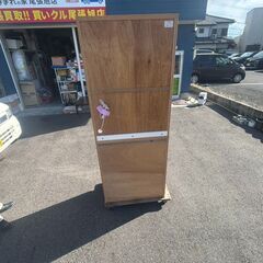 A-052🤩食器棚です!!美品です　高さ：2050mm 奥行：490mm 横幅：800mmの画像