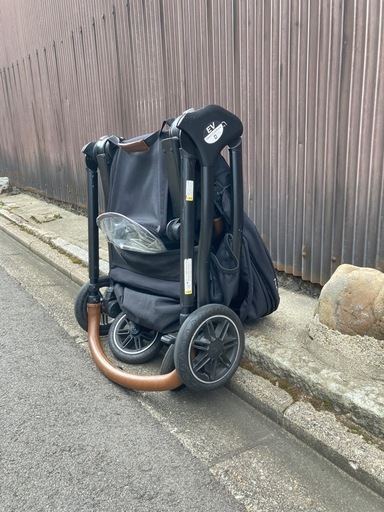 Nuna triv next ベビーカー