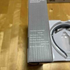 ネックマッサージャー 首マッサージ器 健康グッズ 小型 低周波 温熱 首元 軽量 肩こり コリ改善 解消の画像