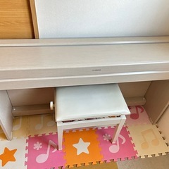 美品YAMAHA 電子ピアノアウリスの画像