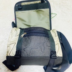 THE NORTH FACE✨メッセンジャーバッグ✨ 等高線✨地図✨クロスボディの画像