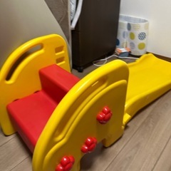 子供用滑り台（屋内）の画像
