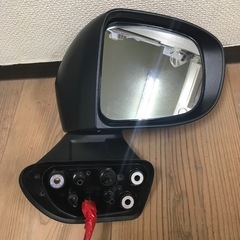 トヨタルーミー右側ドアーミラー❗️の画像