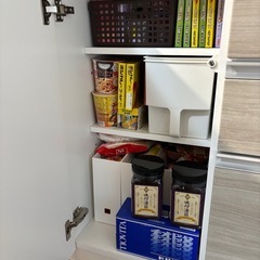 食器棚 の画像