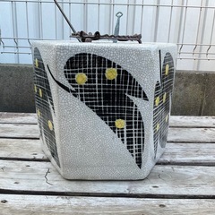 ■配達可■火鉢 六角 陶器 特上 【五徳 火箸 灰、灰慣らし付属】 幅32×高さ25 重さ14kg 手あぶり　　　の画像