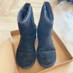 UGG メンズ ブラックムートン 27cm USEDの画像
