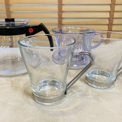 カリタ コーヒーサーバーとガラス製マグカップの画像