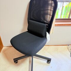 IKEA ビジネス　チェアーの画像