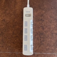 ELECOM 電源タップ 4口 ホワイトの画像