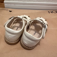 プティマイン
サンダルの画像