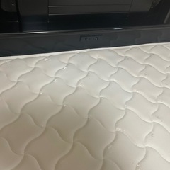 セミダブルベッドマットレスの画像