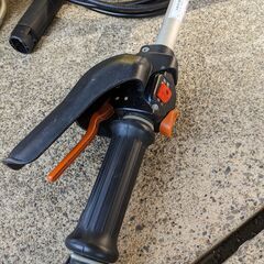 草刈機（刈上機）とKARCHER（ケルヒアー）高圧洗浄機の画像