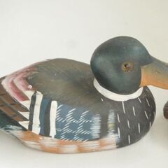 【ご成約済】手のひらサイズ 石造りの鴨のペアのオブジェの画像