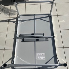 折りたたみテーブル　キャンプなどに　の画像