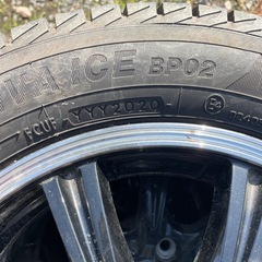 スダッドレスタイヤ　ホイールの画像