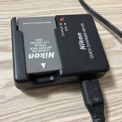 Nikon D5000 デジタル一眼レフカメラ 本体、VRレンズの画像