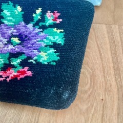 【FEILER】フェイラー　花柄刺繍 ポーチ 黒の画像