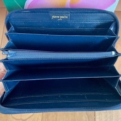 【Pierre Pacha】 ネイビー 花刺繍長財布とミニポーチの画像