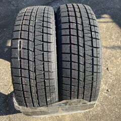 スタッドレスタイヤ（未使用）4本の画像
