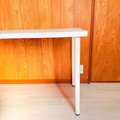 IKEA テーブル 横140cm 高さ75cm 奥行60cmの画像
