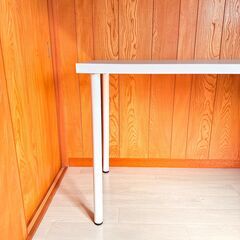 IKEA テーブル 横140cm 高さ75cm 奥行60cmの画像