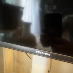 Hisense 液晶テレビ テレビ台付きの画像