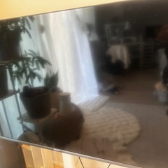 Hisense 液晶テレビ テレビ台付きの画像