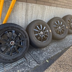 美品　スタッドレスタイヤの画像