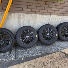 美品　スタッドレスタイヤの画像