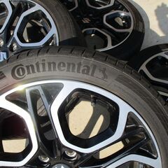 スズキ　スィフトスポーツ純正タイヤの画像